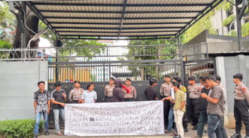 Aksi Mahasiswa NTB di Jakarta Soroti Dugaan Mandeknya Izin Pertambangan Rakyat