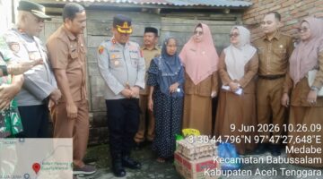 Wujud Kepedulian Polri, Kapolres Aceh Tenggara Salurkan Bantuan Kapolda Aceh kepada Warga Desa Mendabe