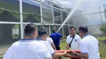 Tingkatkan Kesigapan Petugas, Lapas Binjai Gelar Simulasi Penanganan Kebakaran Dengan Dinas Damkar Pemko Medan